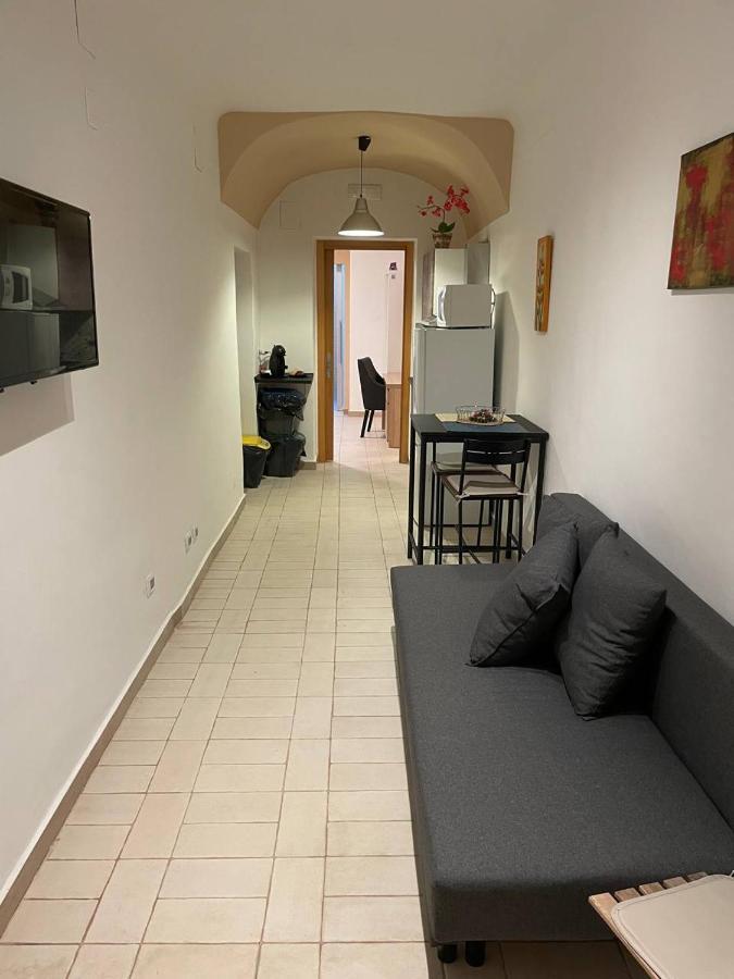 Alex Comfort House Бари Экстерьер фото